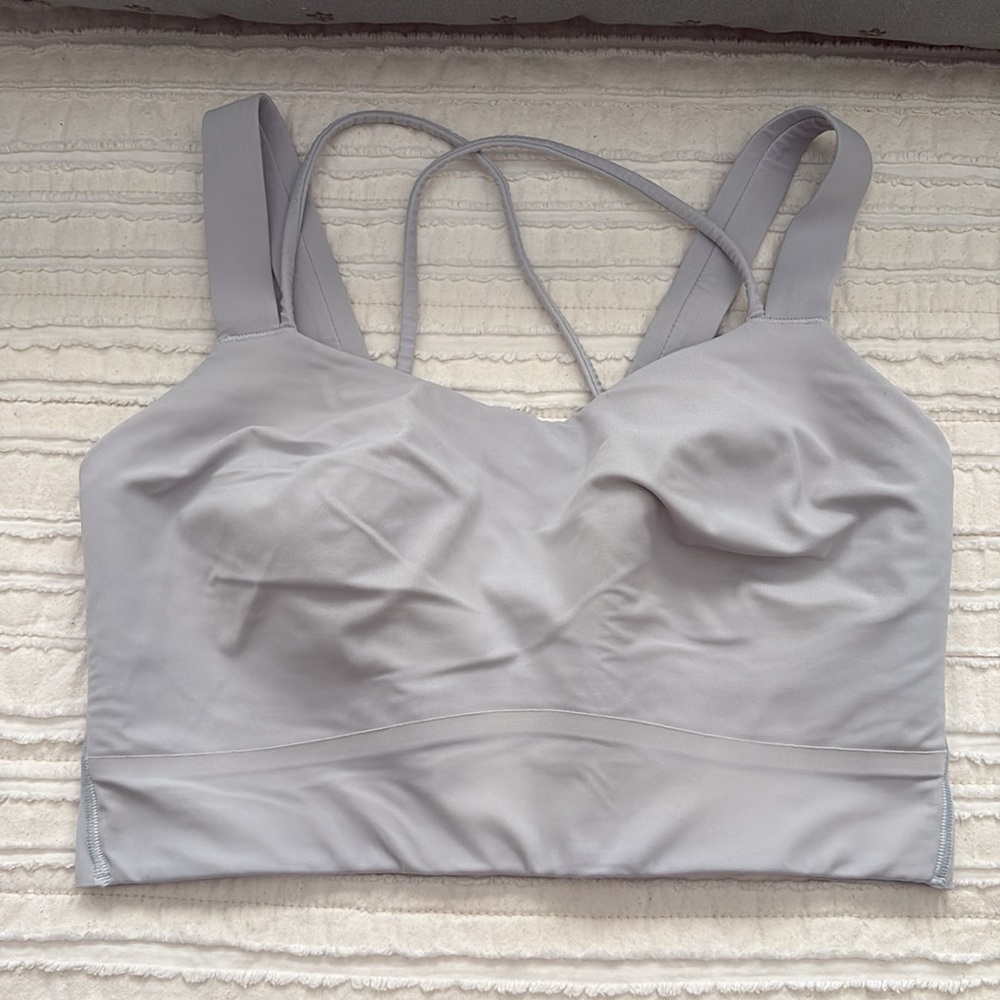 Lululemon like a cloud bra
